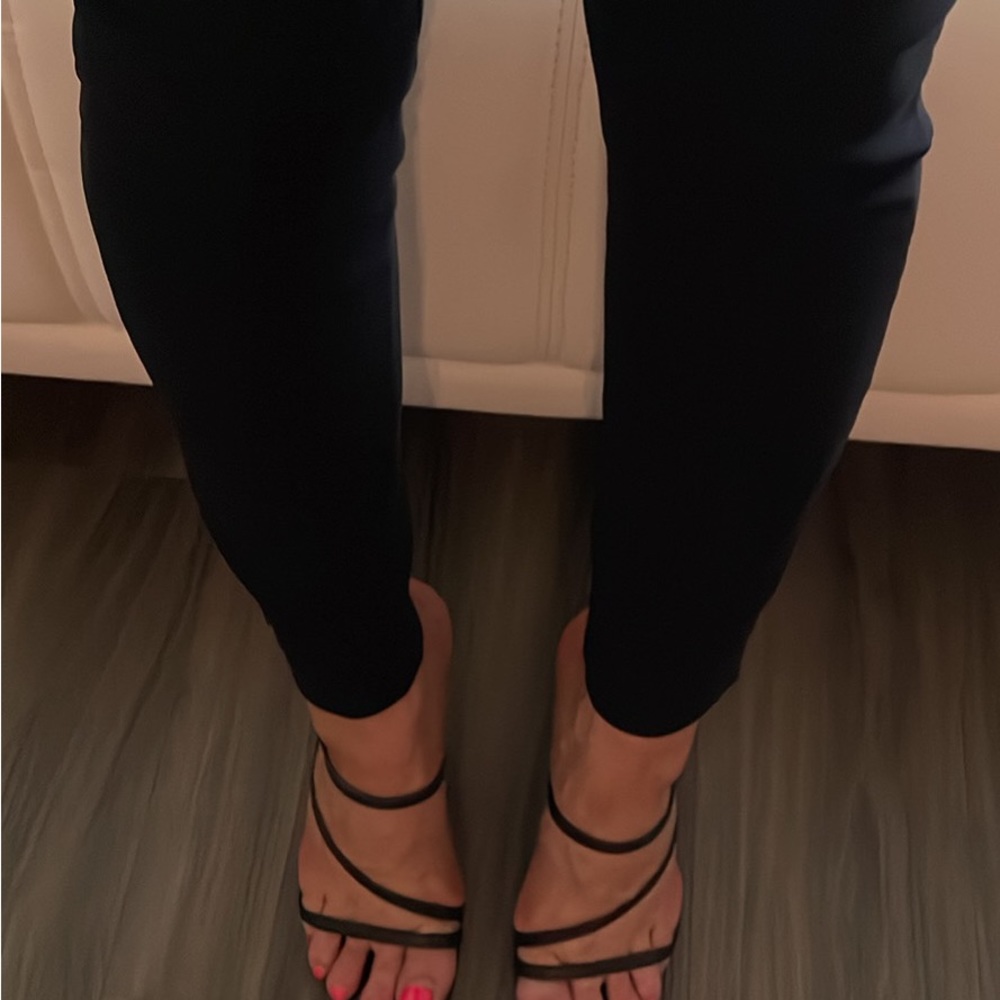 Beautiful designer studio heels size 7 black open toe aldo